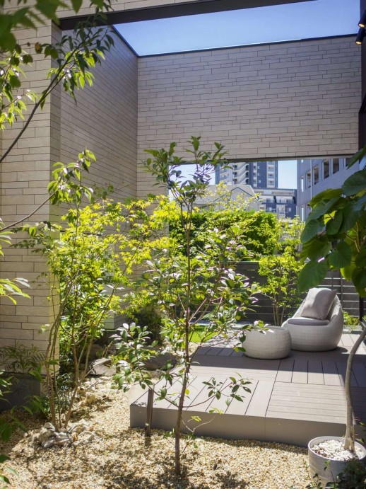 {info.field_group_lang.thumb4.post_other_value_format.alt[$k]}