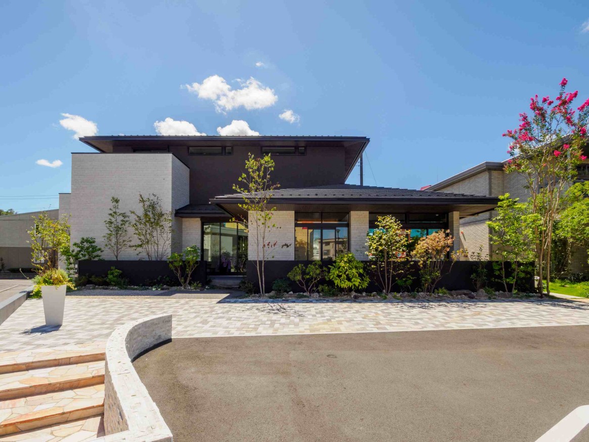 {info.field_group_lang.thumb4.post_other_value_format.alt[$k]}