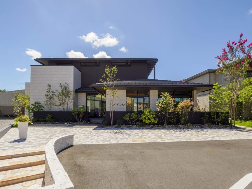 {info.field_group_lang.thumb4.post_other_value_format.alt[$k]}