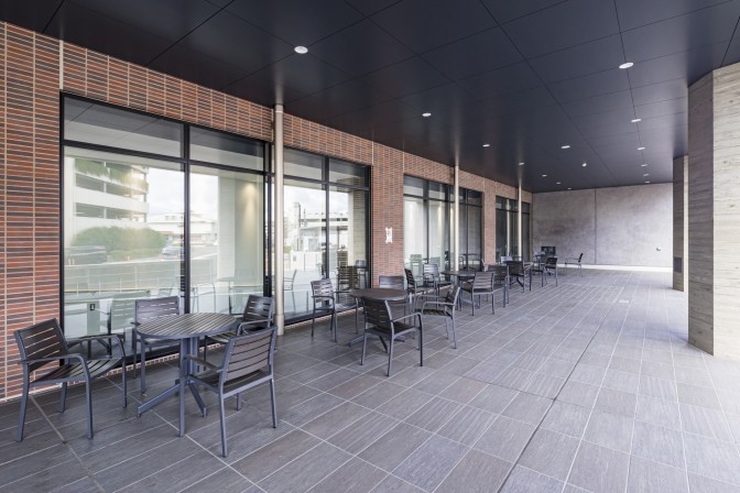 {info.field_group_lang.thumb4.post_other_value_format.alt[$k]}