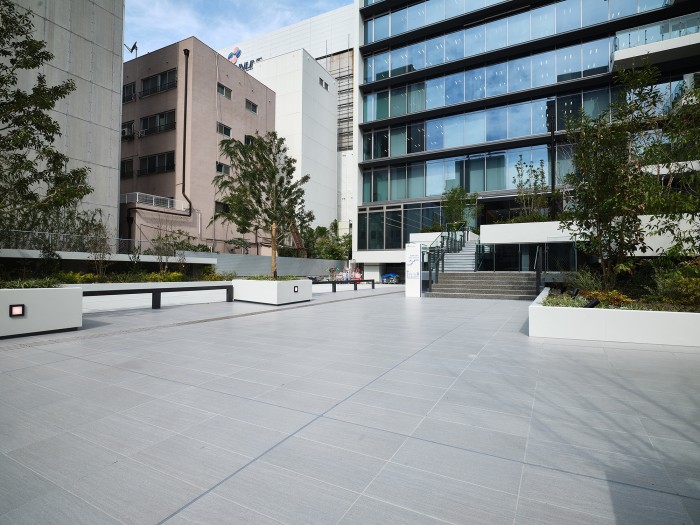 {info.field_group_lang.thumb4.post_other_value_format.alt[$k]}