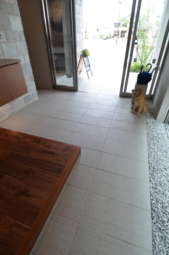 {info.field_group_lang.thumb4.post_other_value_format.alt[$k]}