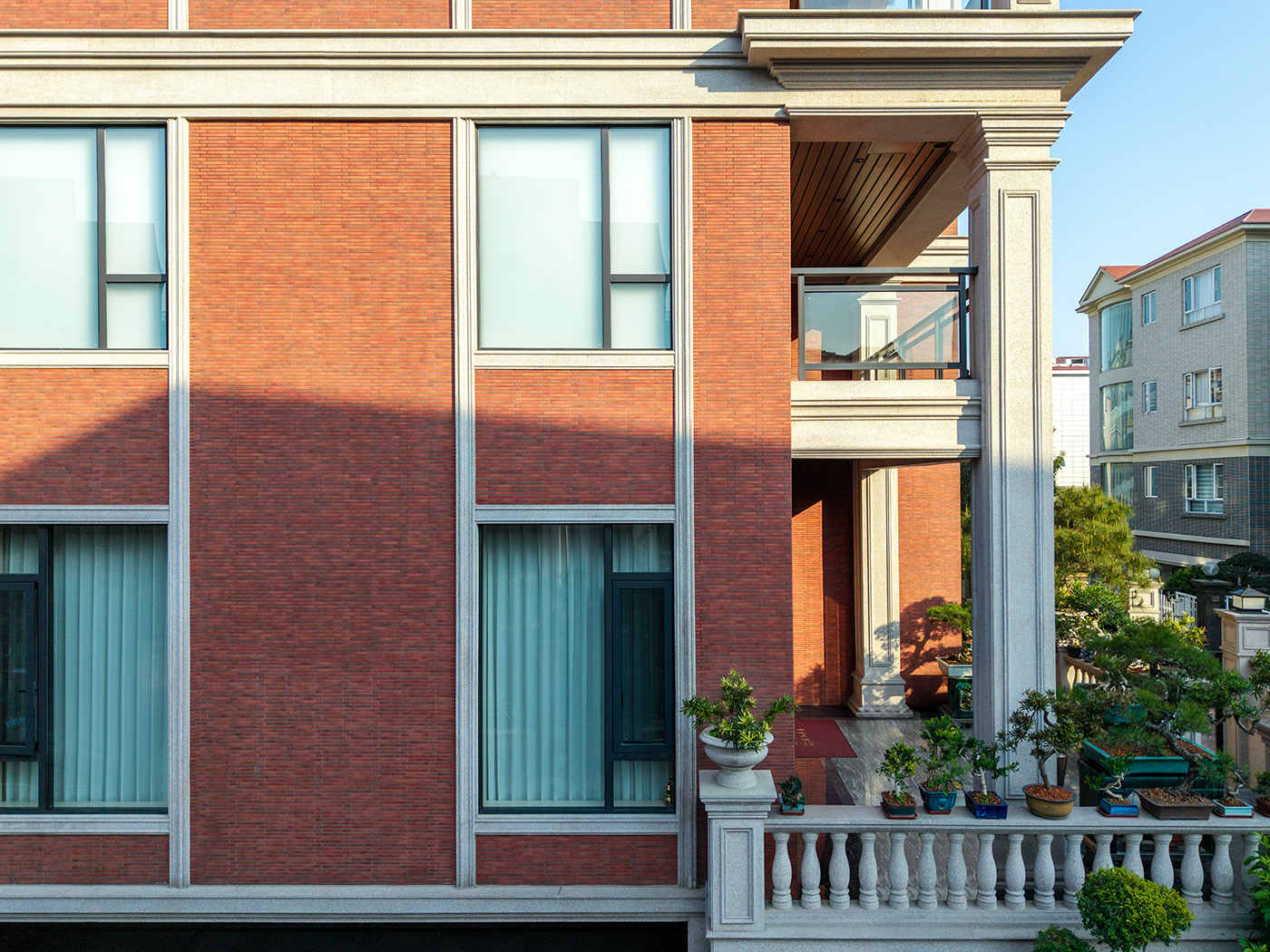 {info.field_group_lang.thumb4.post_other_value_format.alt[$k]}