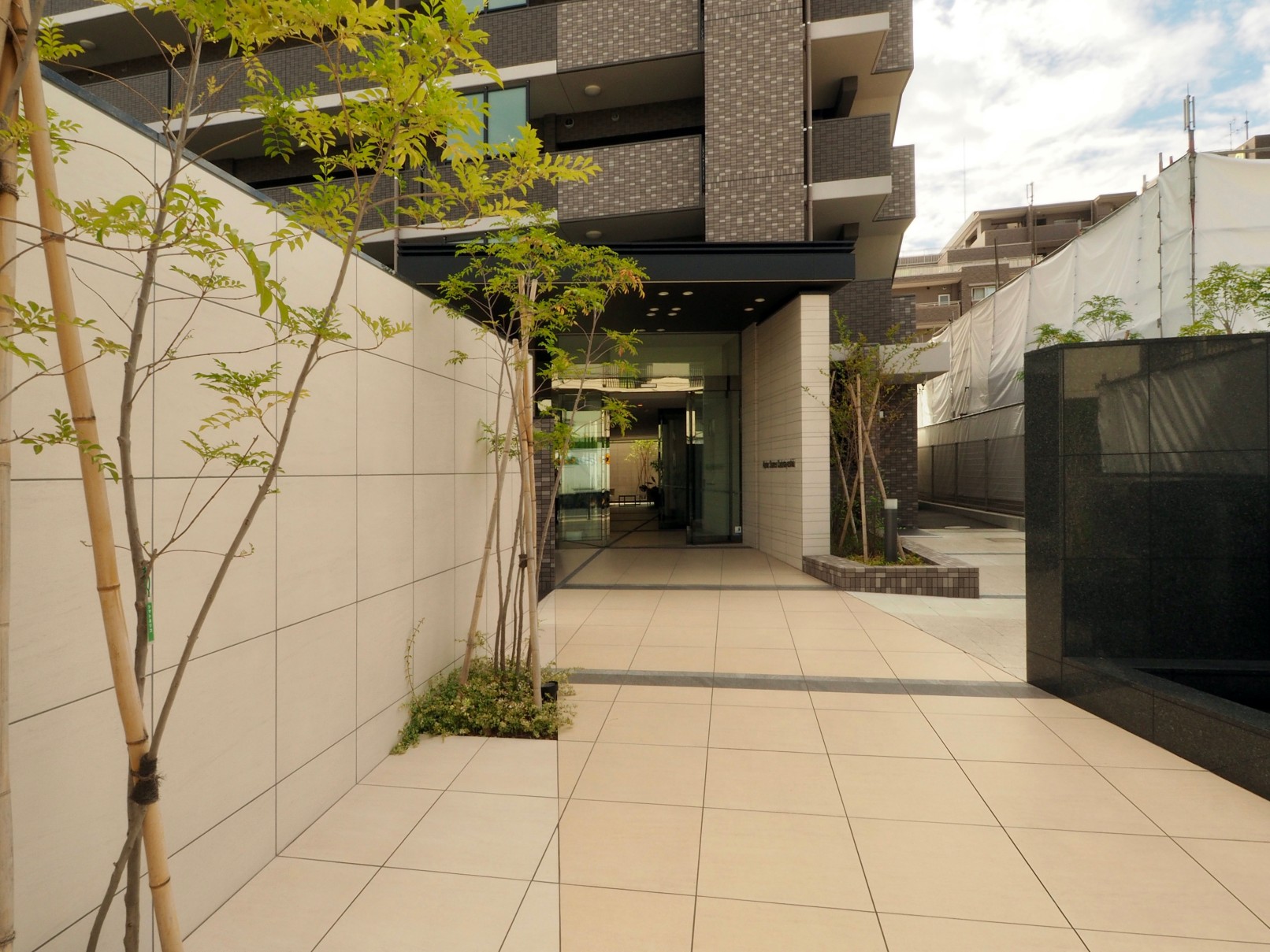 {info.field_group_lang.thumb4.post_other_value_format.alt[$k]}