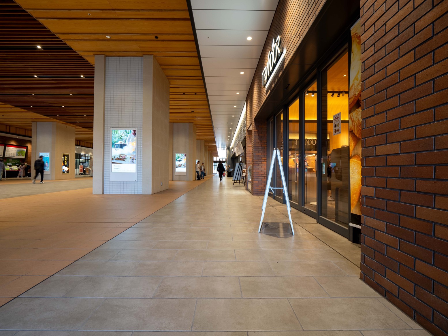 {info.field_group_lang.thumb4.post_other_value_format.alt[$k]}