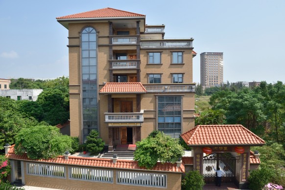 {info.field_group_lang.thumb4.post_other_value_format.alt[$k]}