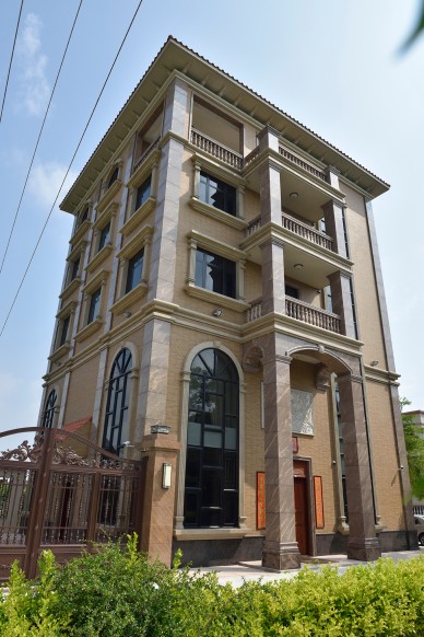 {info.field_group_lang.thumb4.post_other_value_format.alt[$k]}