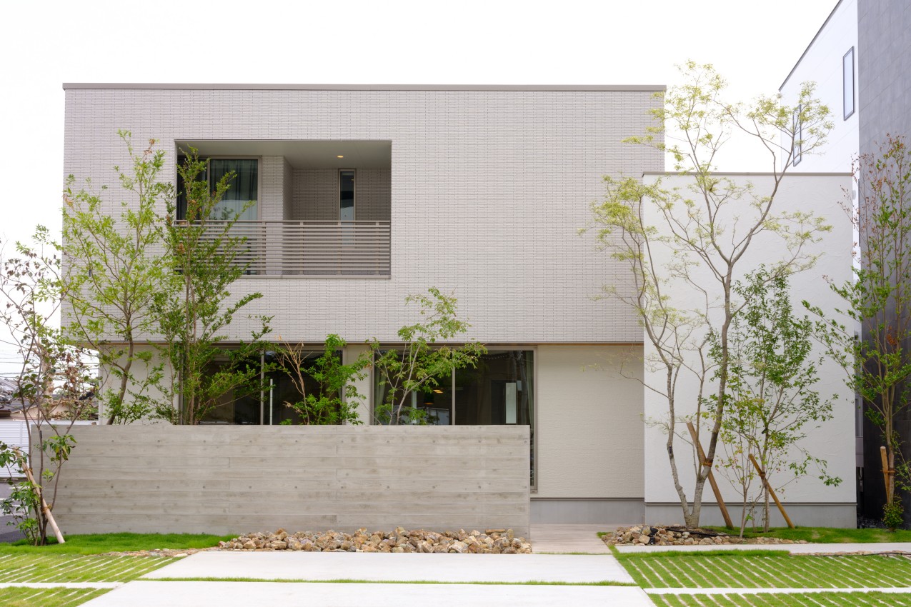 {info.field_group_lang.thumb4.post_other_value_format.alt[$k]}