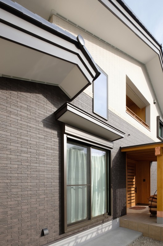 {info.field_group_lang.thumb4.post_other_value_format.alt[$k]}