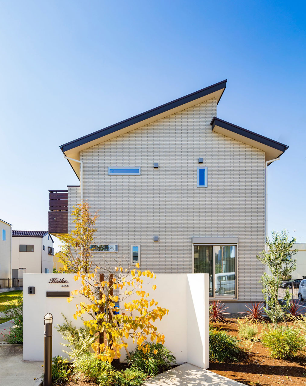 {info.field_group_lang.thumb4.post_other_value_format.alt[$k]}