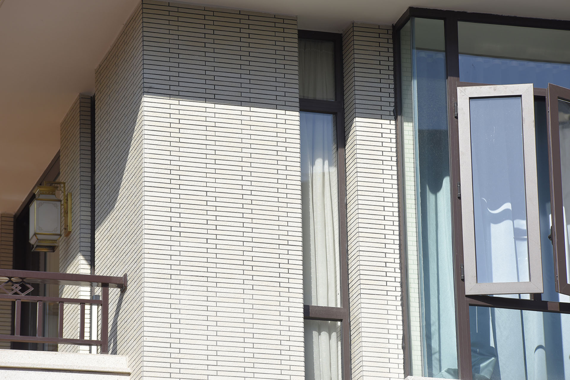 {info.field_group_lang.thumb4.post_other_value_format.alt[$k]}