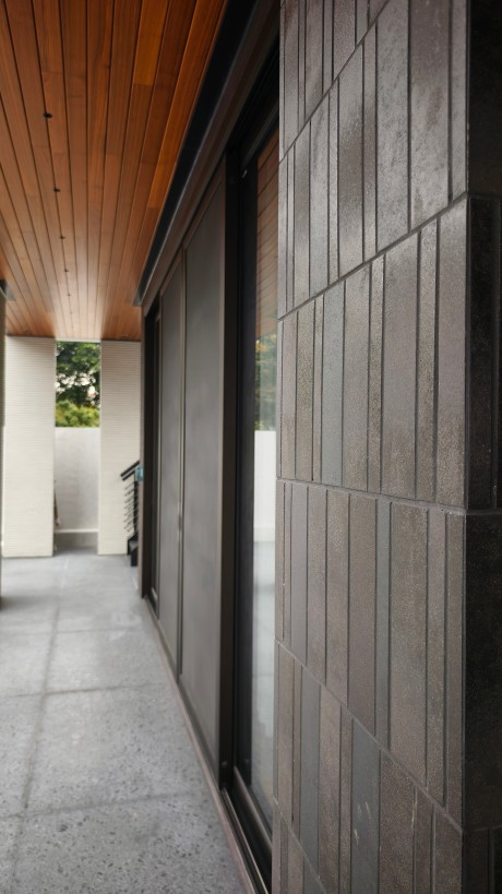 {info.field_group_lang.thumb4.post_other_value_format.alt[$k]}